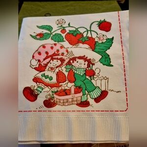15 Strawberry- Shortcake Themed Vintage Paper Napkins .